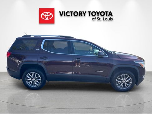 Used 2017 GMC Acadia SLE AWD/4WD image 2