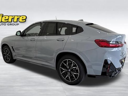 Used 2024 BMW X4 xDrive30i AWD/4WD image 2