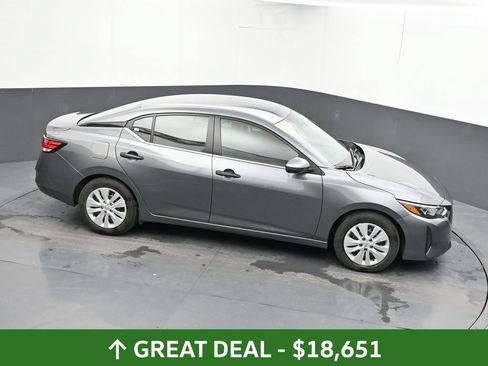 Used 2025 Nissan Sentra S FWD image 41