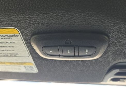 Used 2025 Jeep Gladiator Sport image 38