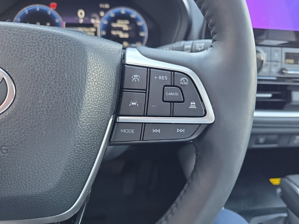 Used 2026 Toyota Grand Highlander AWD image 25
