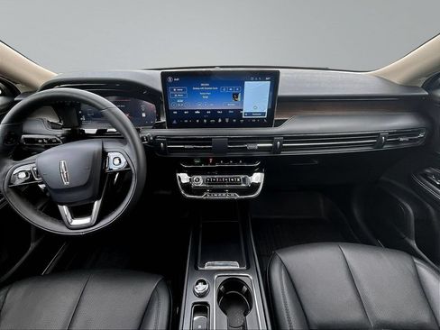 Used 2025 Lincoln Corsair Reserve w/ Jet Appearance Package AWD/4WD image 9