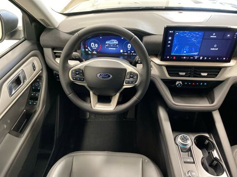 New 2026 Ford Explorer Active image 37