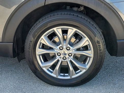 Certified 2020 Ford Explorer XLT w/ Equipment Group 202A AWD/4WD image 9