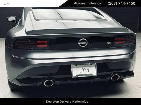 Used 2024 Nissan Z Performance w/ Floor Mat Package RWD image 16