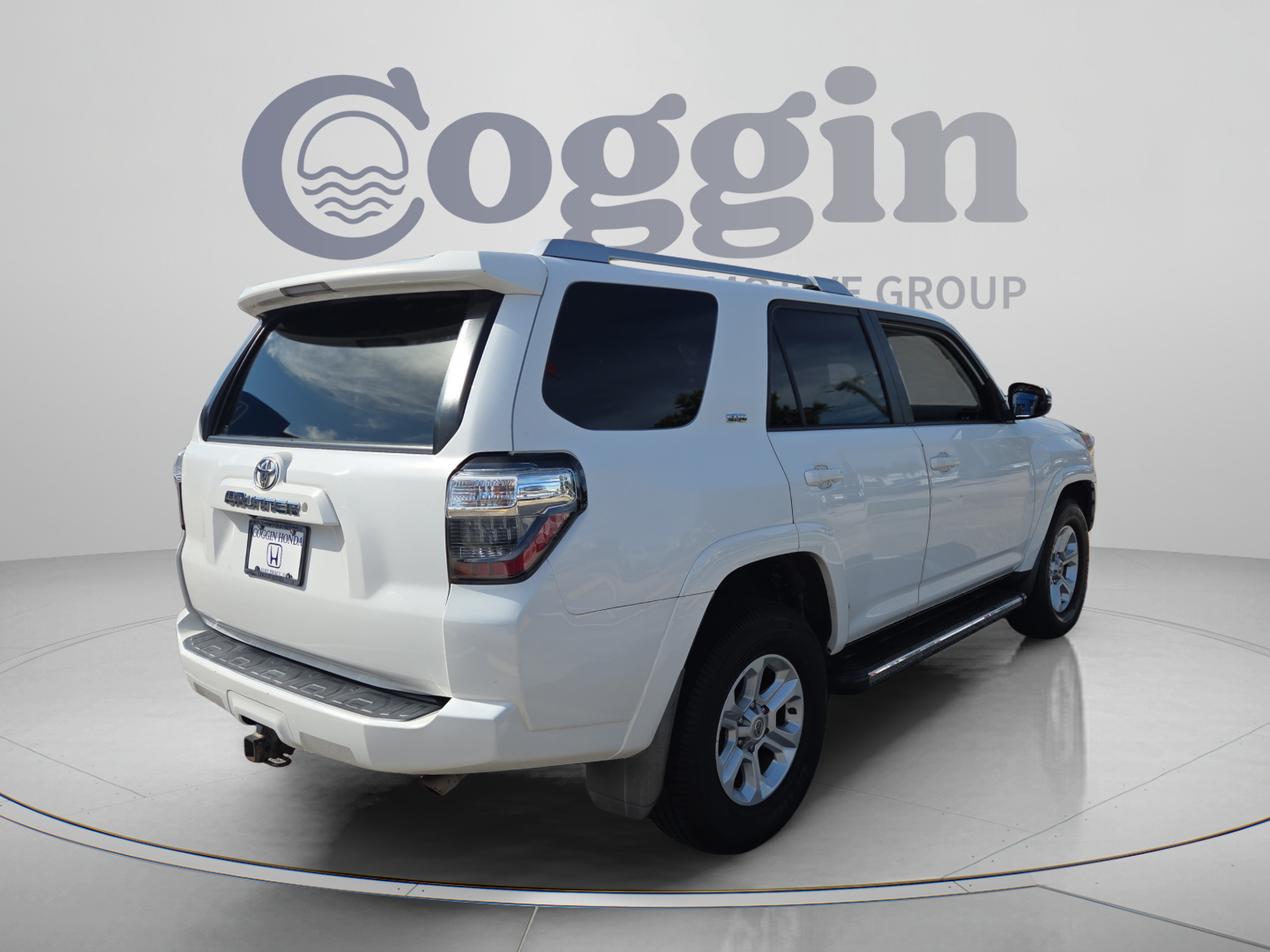 Used 2017 Toyota 4Runner SR5 Premium RWD image 5