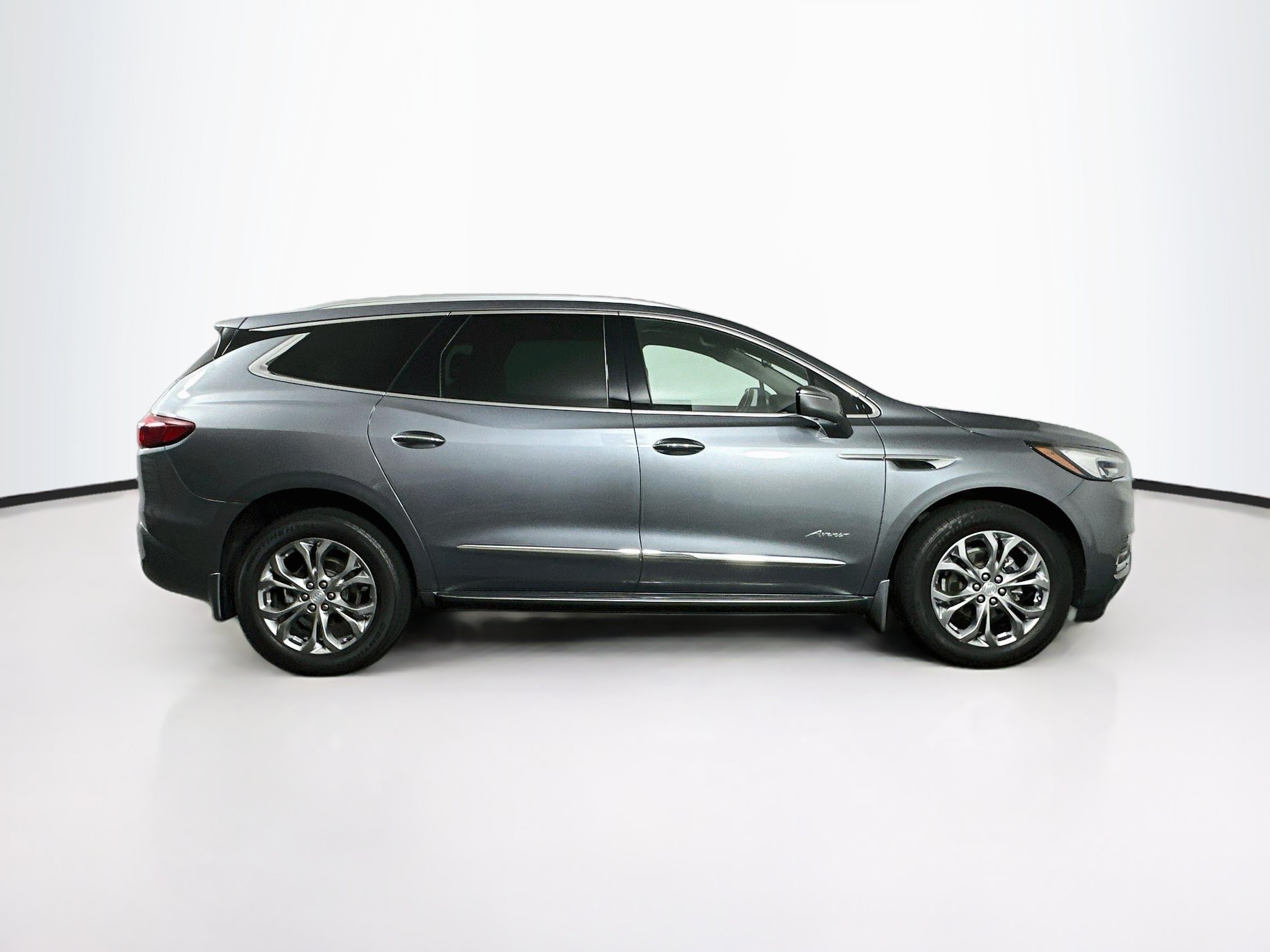 Used 2021 Buick Enclave Avenir w/ Avenir Technology Package FWD image 10