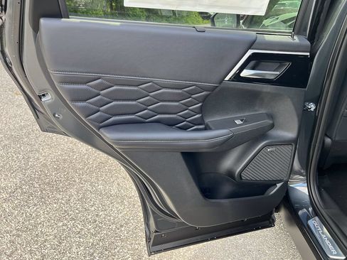 New 2026 Mitsubishi Outlander SEL AWD/4WD image 25