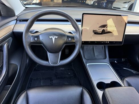 Used 2023 Tesla Model 3 Standard Range RWD image 23