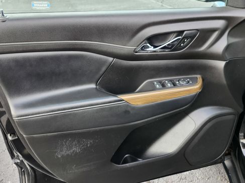 Used 2019 GMC Acadia SLE image 24