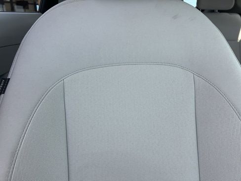 Used 2025 Hyundai Kona SEL FWD image 28