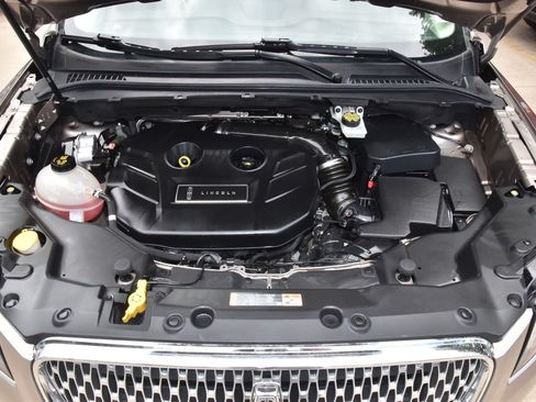 Used 2019 Lincoln MKC Reserve w/ MKC Technology Package FWD image 38