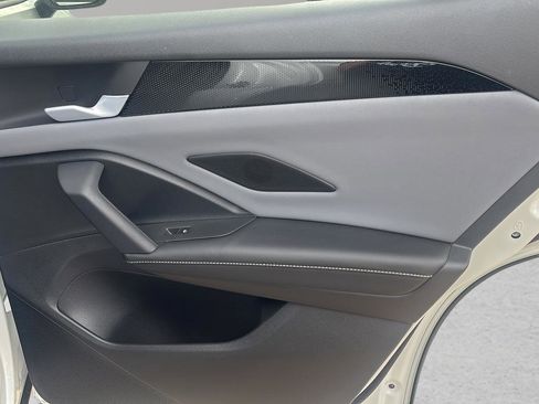 New 2026 Volkswagen Tiguan SE R-Line AWD/4WD image 12
