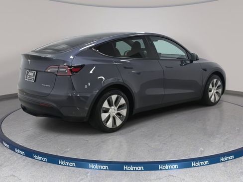 Used 2023 Tesla Model Y Long Range image 6