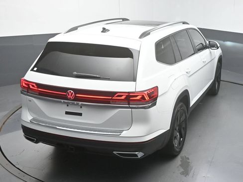 Used 2024 Volkswagen Atlas SE FWD image 48