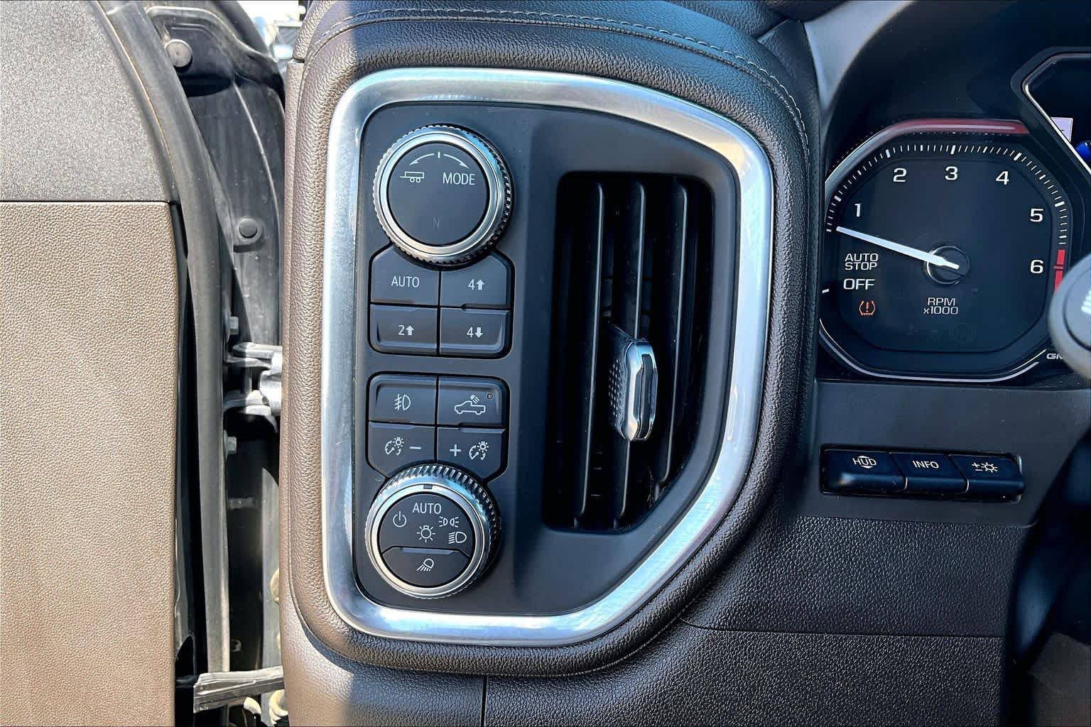 Used 2021 GMC Sierra 1500 Denali w/ Denali Ultimate Package AWD/4WD image 36