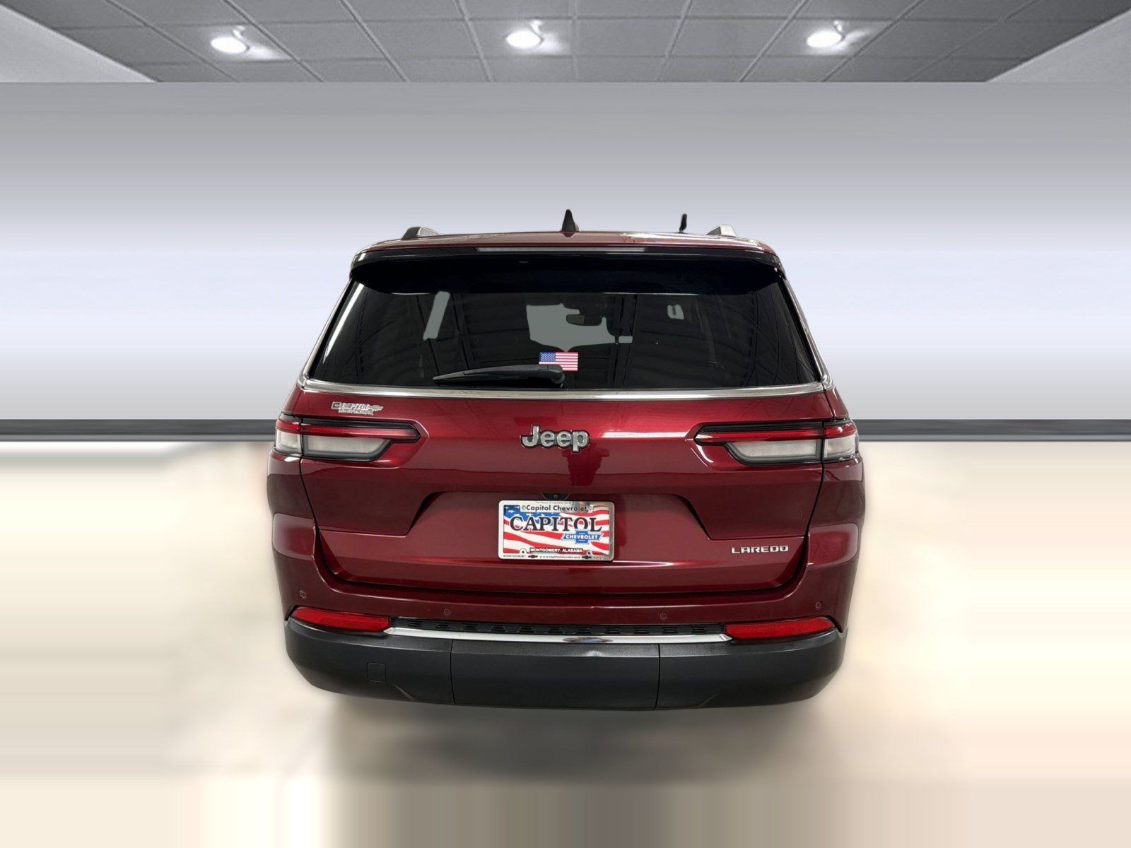 Used 2023 Jeep Grand Cherokee L Laredo RWD image 10