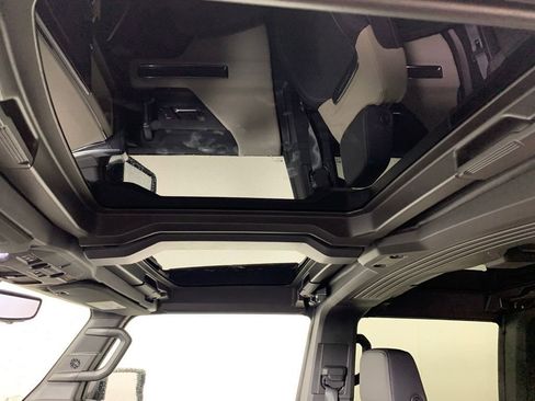 New 2026 GMC Hummer EV SUV image 15