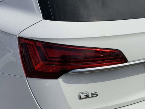 Used 2023 Audi Q5 2.0T Premium w/ Convenience Package image 8