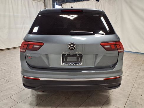 Used 2023 Volkswagen Tiguan SE image 8