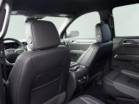 New 2026 GMC Acadia Elevation w/ Black Edition image 29