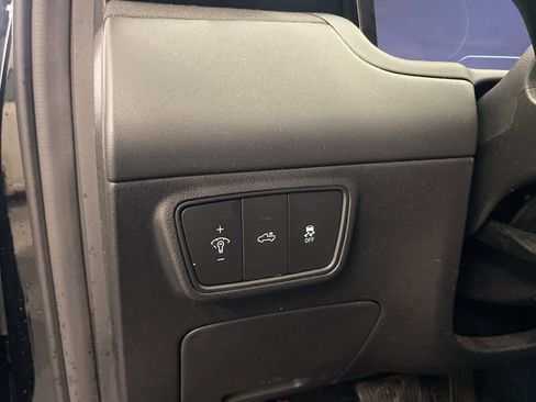 Used 2023 Hyundai Santa Cruz Limited image 18