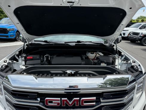Used 2023 GMC Sierra 1500 SLT w/ SLT Premium Package AWD/4WD image 29