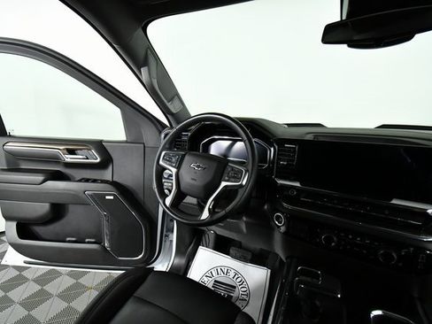 Used 2025 Chevrolet Silverado 1500 LT Trail Boss w/ Convenience Package II image 20