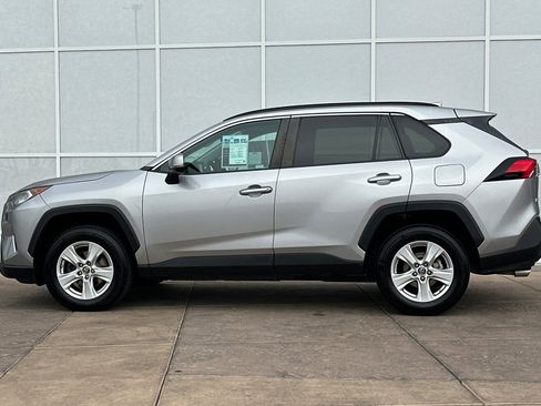 Used 2019 Toyota RAV4 XLE image 7