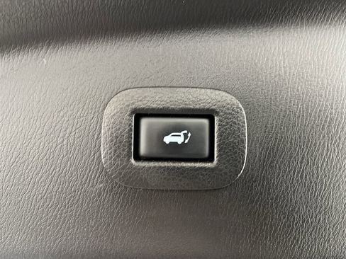 Used 2019 INFINITI QX80 Luxe image 32