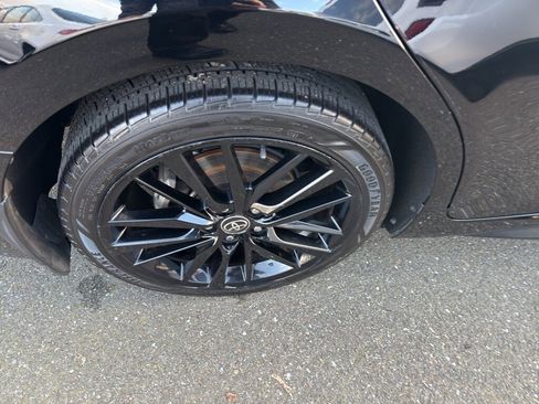 Used 2022 Toyota Camry XSE image 8