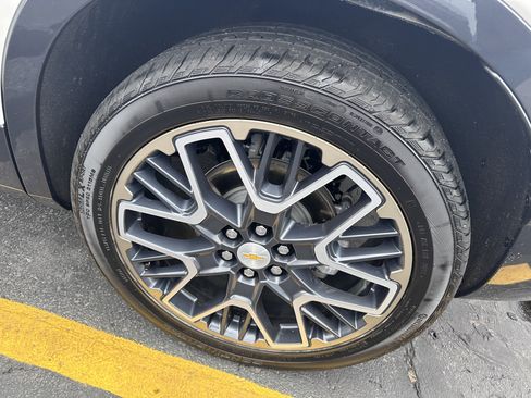 Used 2023 Chevrolet Blazer Premier w/ Driver Confidence II Package image 9