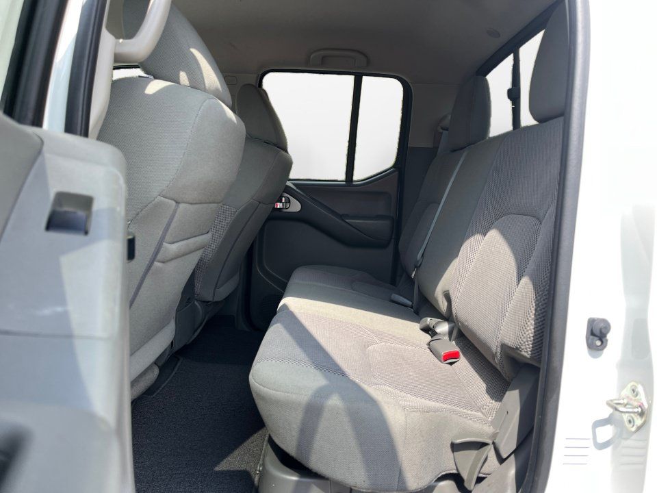 Used 2020 Nissan Frontier SV AWD/4WD image 12