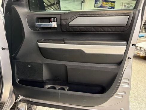 Used 2017 Toyota Tundra Platinum AWD/4WD image 42