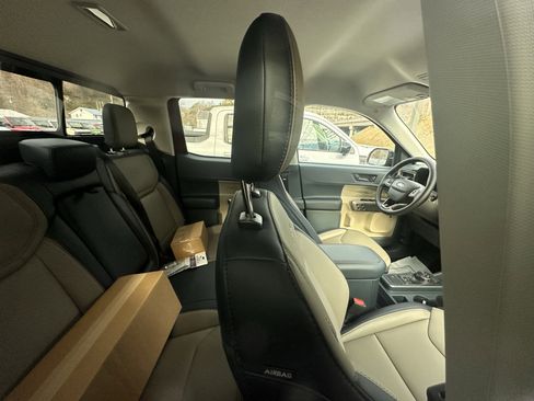 New 2026 Ford Maverick Lariat w/ 4K Tow Package image 10