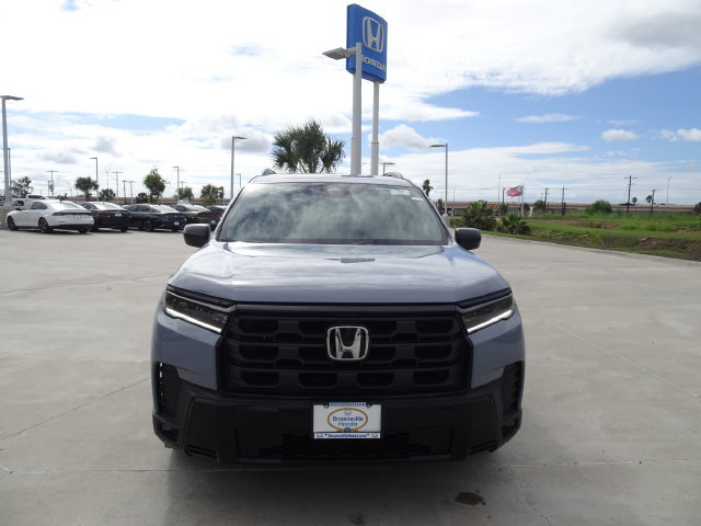 New 2026 Honda Pilot Sport image 2