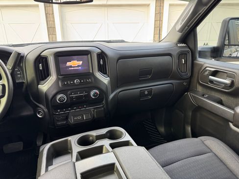 Used 2024 Chevrolet Silverado 2500 Custom w/ Custom Value Package image 19