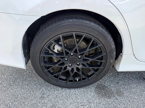 Used 2014 Toyota Camry SE image 17