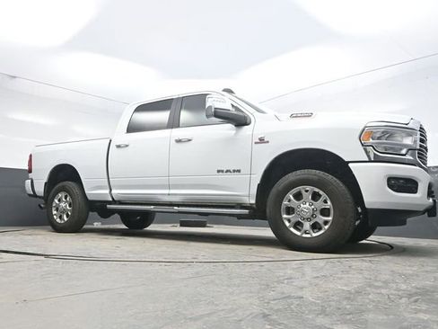 Used 2024 RAM 2500 Laramie AWD/4WD image 32