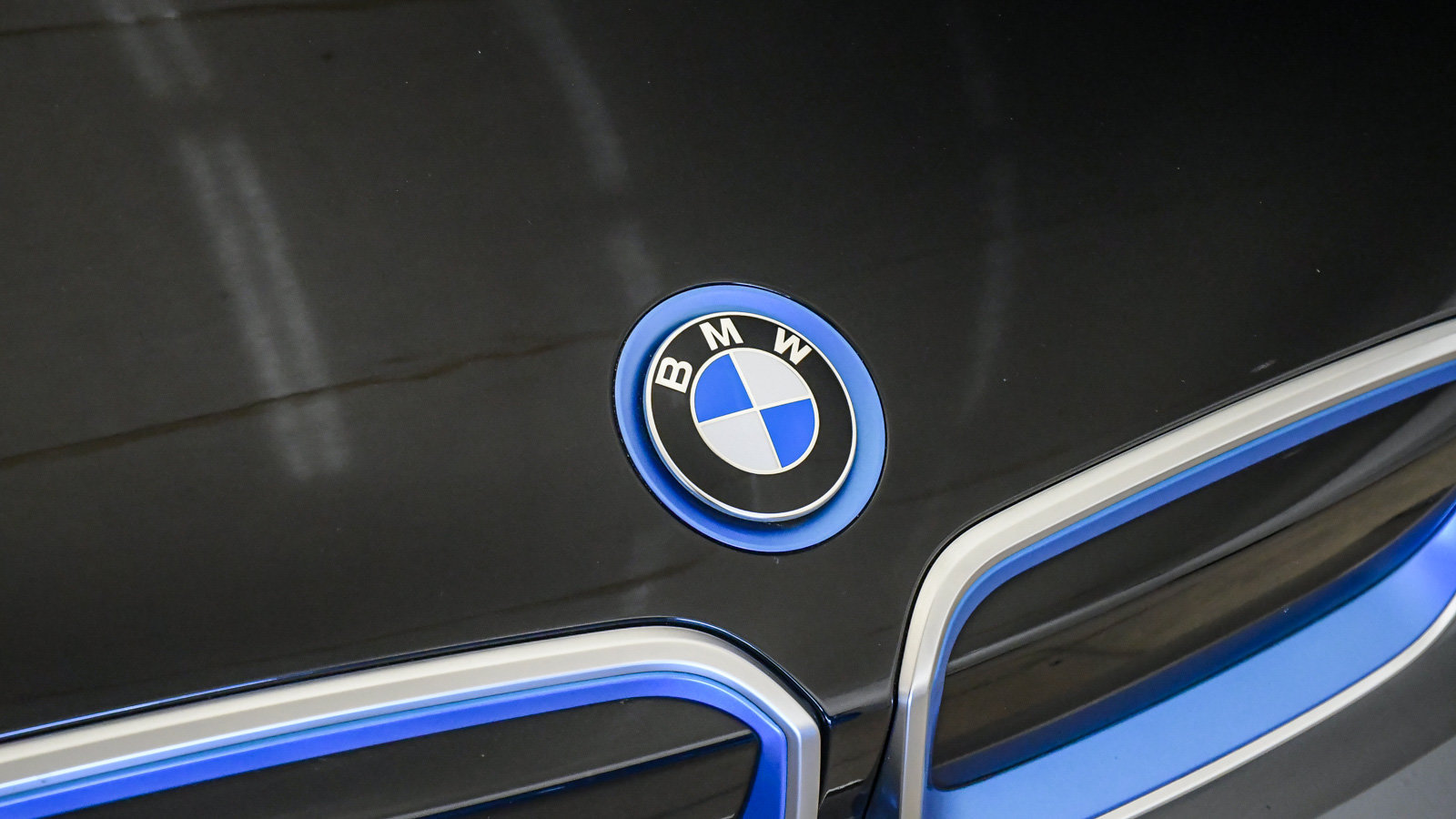 Used 2017 BMW i3 w/ Range Extender RWD image 7