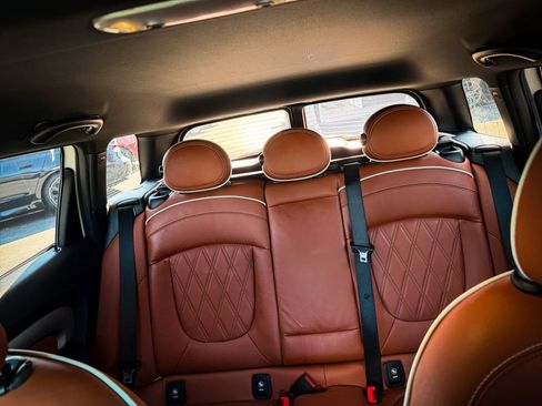 Used 2023 MINI Cooper Clubman S w/ Signature Upholstery Package image 24