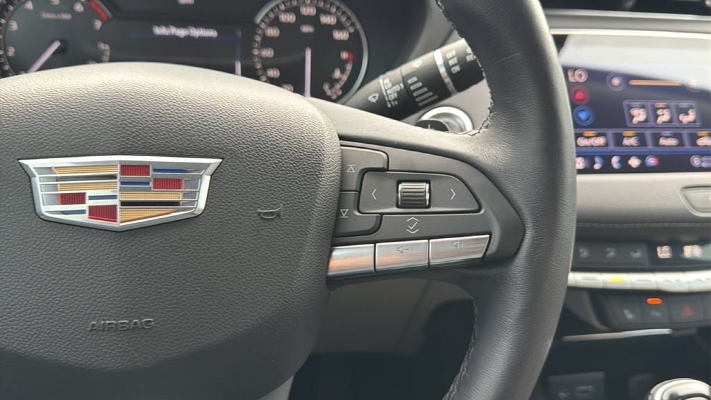 Used 2022 Cadillac XT4 Premium Luxury w/ Cold Weather Package FWD image 21