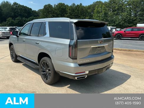 Used 2025 Cadillac Escalade Premium Luxury AWD/4WD image 3