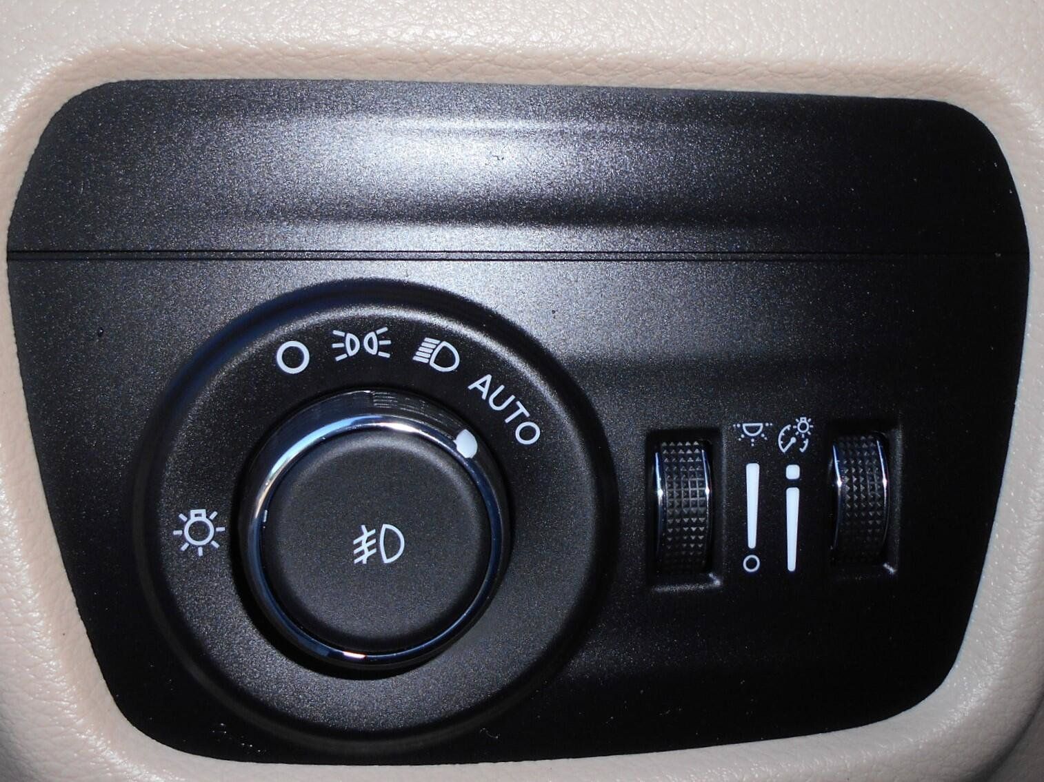 Used 2023 Jeep Grand Cherokee Limited AWD/4WD image 18