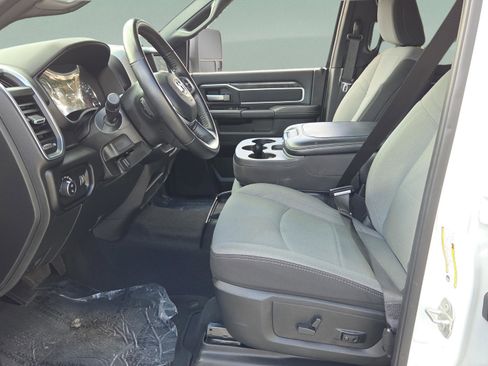 Used 2024 RAM 2500 Big Horn w/ Bed Utility Group image 18