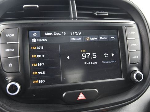 Used 2023 Kia Soul LX w/ Option Group 015 image 19