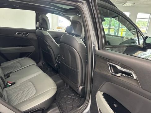 Used 2023 Kia Sportage X-Pro AWD/4WD image 32