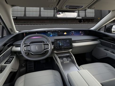 New 2026 Lincoln Nautilus Premier AWD/4WD image 9