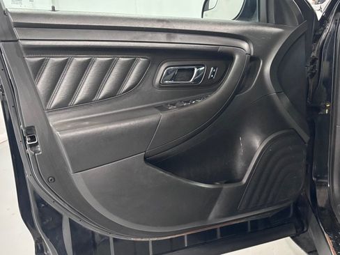 Used 2017 Ford Taurus Police Interceptor AWD image 17