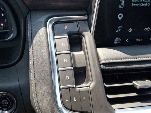Certified 2023 Chevrolet Tahoe LT AWD/4WD image 17